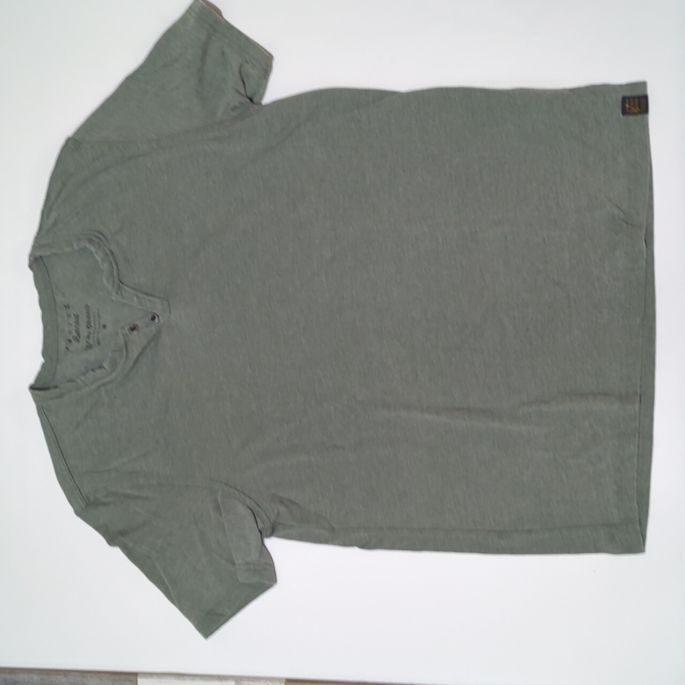 Lucky Brand short sleeve henley SZ:M